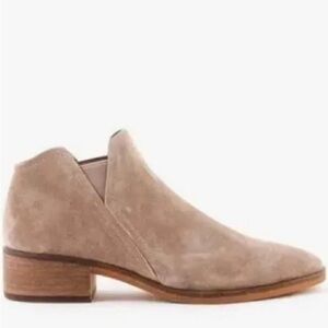 Dolce Vita Suede Chelsea Boots 6